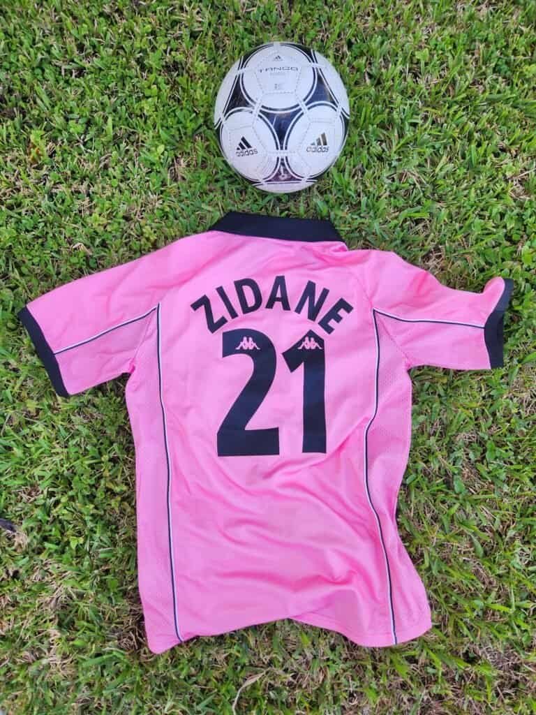 Juventus Away Retro 97/98