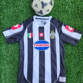 Juventus Home Retro 02/03