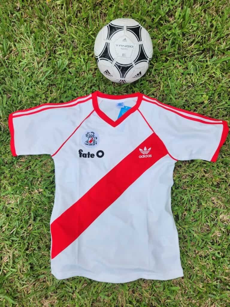 River Plate Home Retro 86'