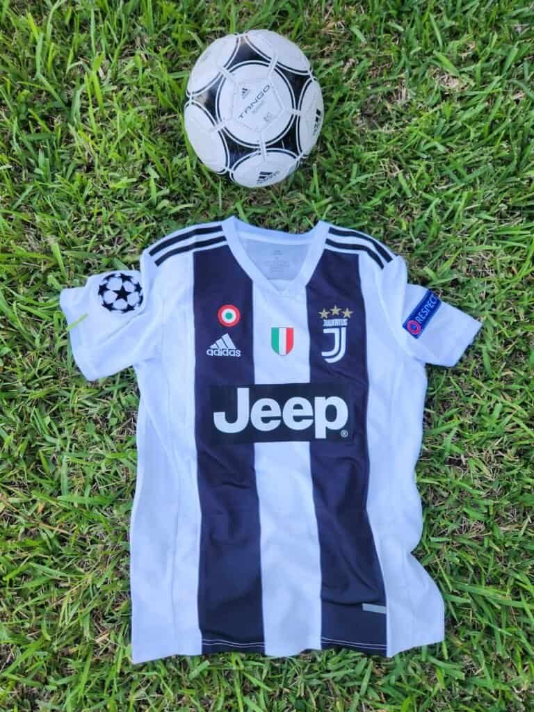 Juventus Home Retro 18/19