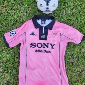Juventus Away Retro 97/98