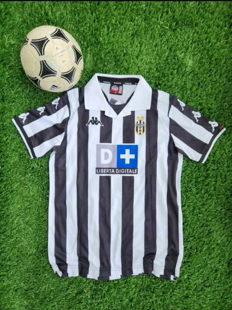 Juventus Home Retro 99/00