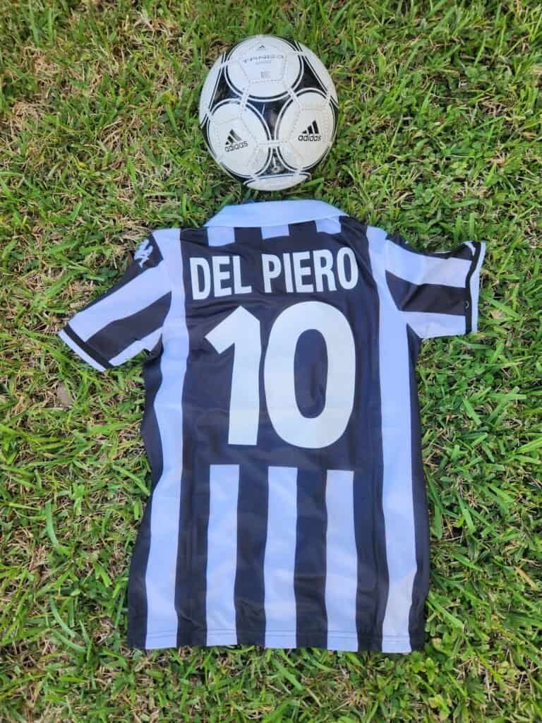 Juventus Home Retro 99/00