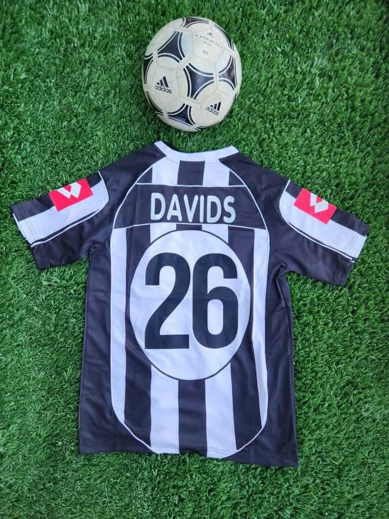 Juventus Home Retro 02/03