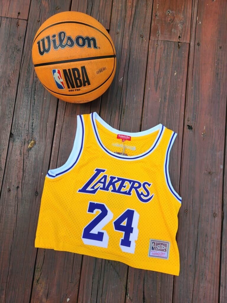 Nba Woman Lakers Yellow