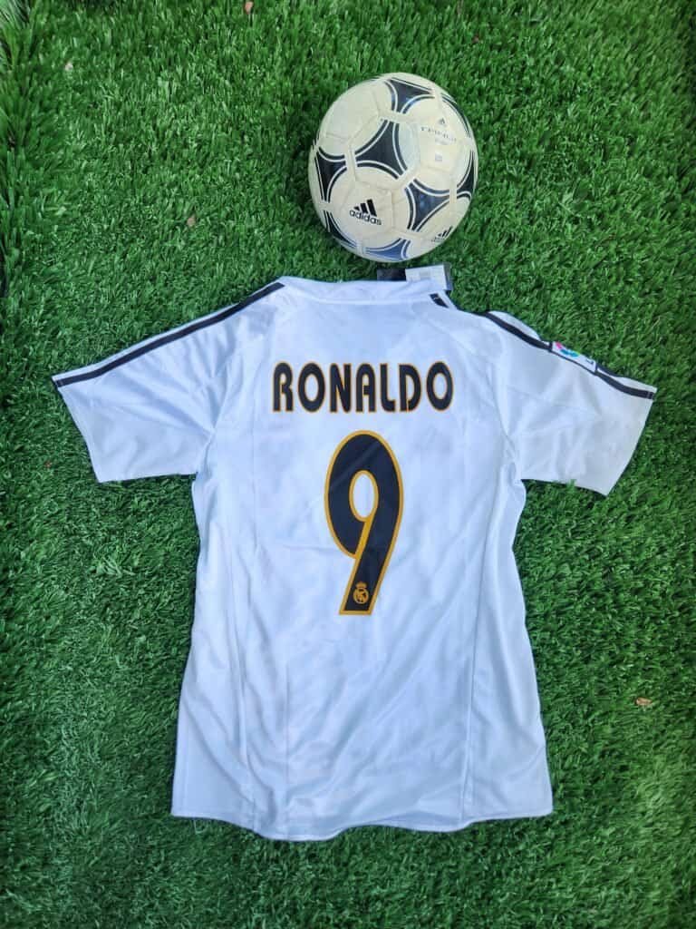 Real Madrid Retro 04/05