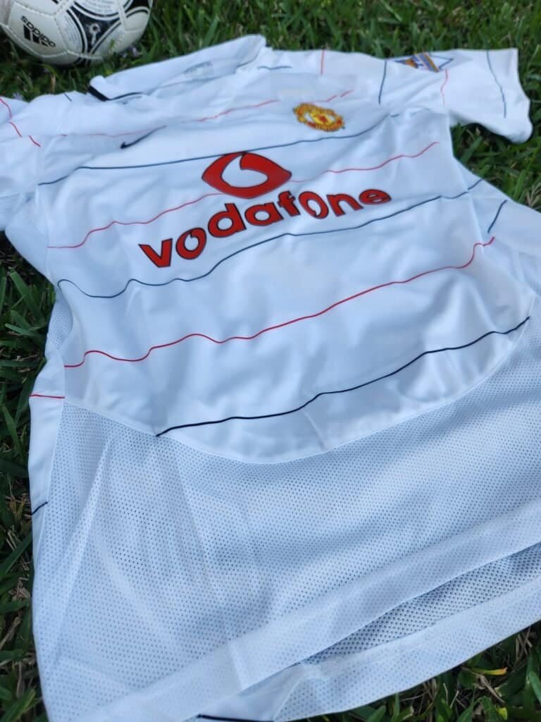 Manchester United 3Rd Kit Retro 03/04