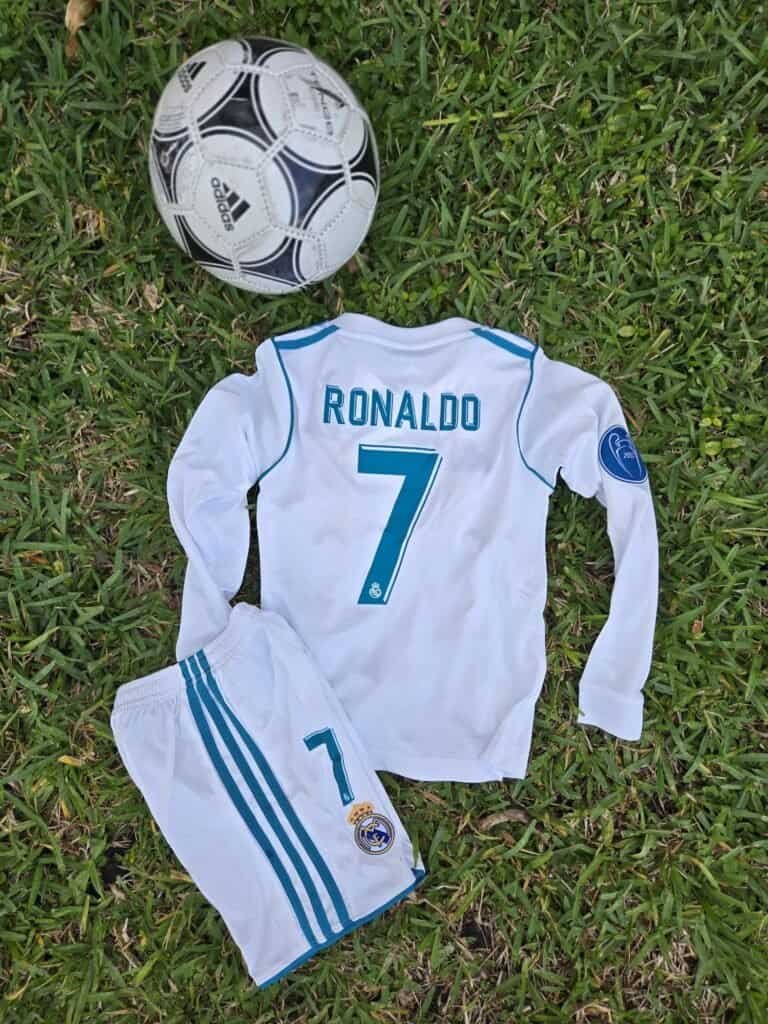 Kids Real Madrid Home Retro 17/18 Long Sleeves