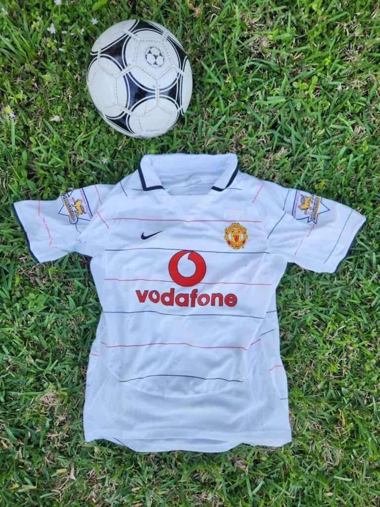 Manchester United 3Rd Kit Retro 03/04