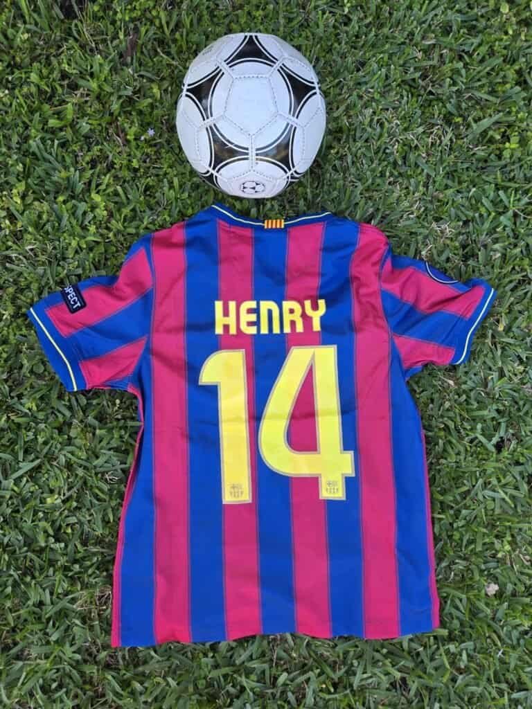 Barcelona Home Retro 09/10