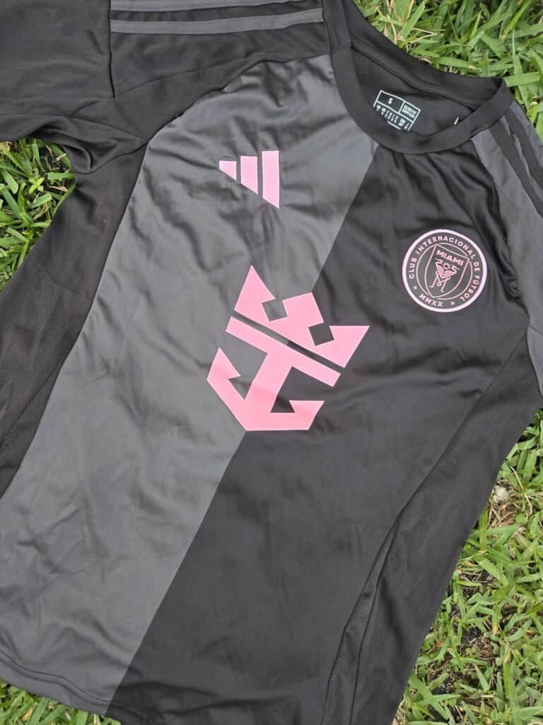 Inter Miami Away Fan Version 25/26