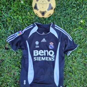 Real Madrid Retro 06/07 Away