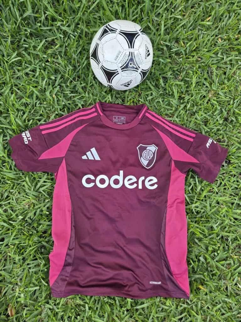 River Plate Away Fan 24/25