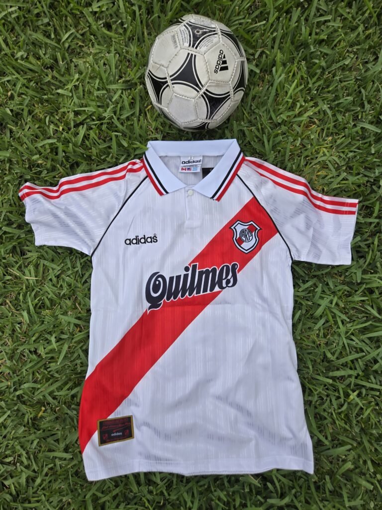 River Plate Home Retro 95/96