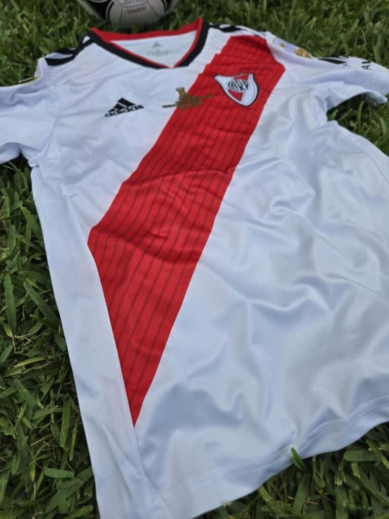 River Plate Home Retro 18/19