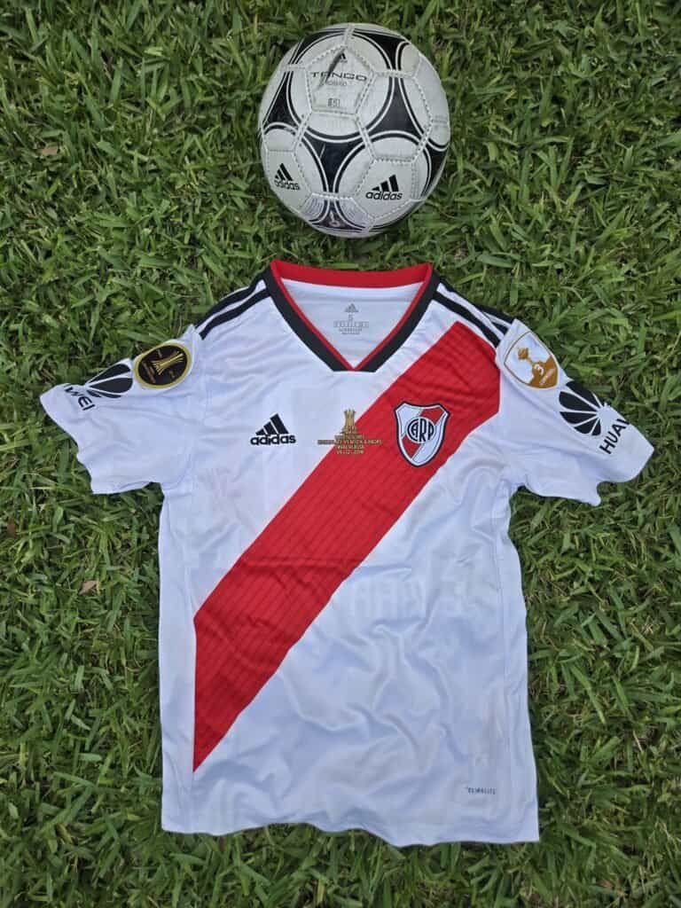 River Plate Home Retro 18/19