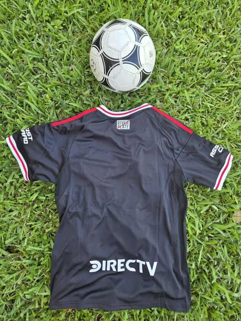 River Plate Away Fan Version 25/26