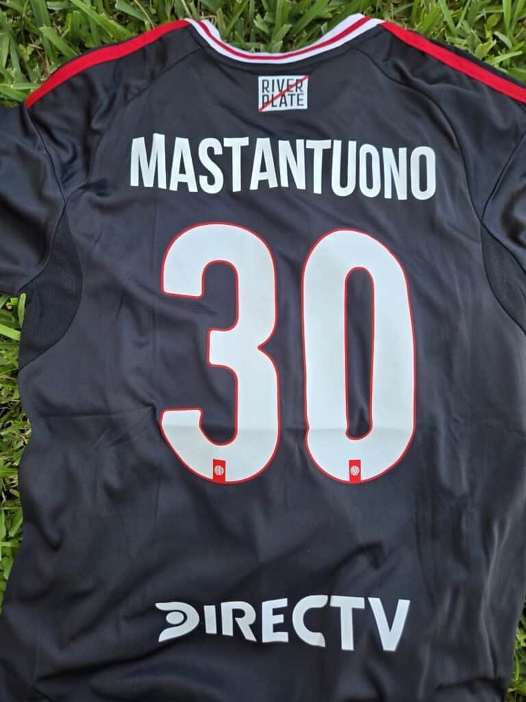 River Plate Away Fan Version 25/26