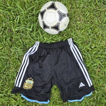 Argentina Short Zipper Pockets