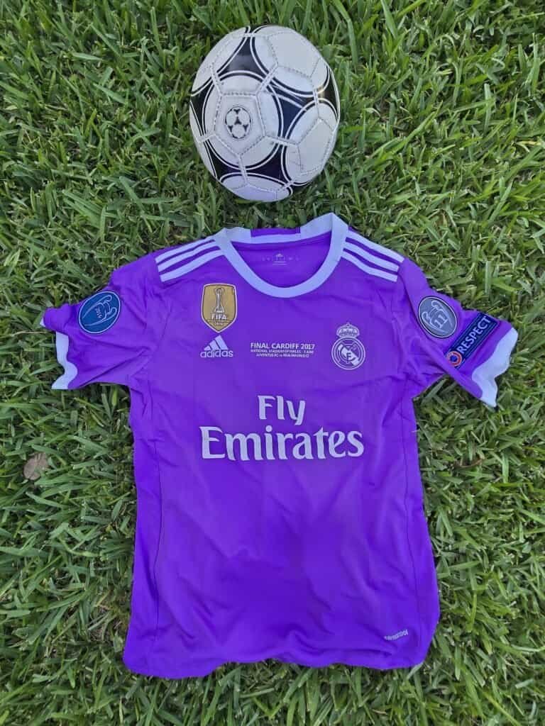 Real Madrid Away Retro 16/17