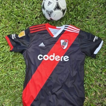 River Plate 3er Kit  24/25 - Image 3