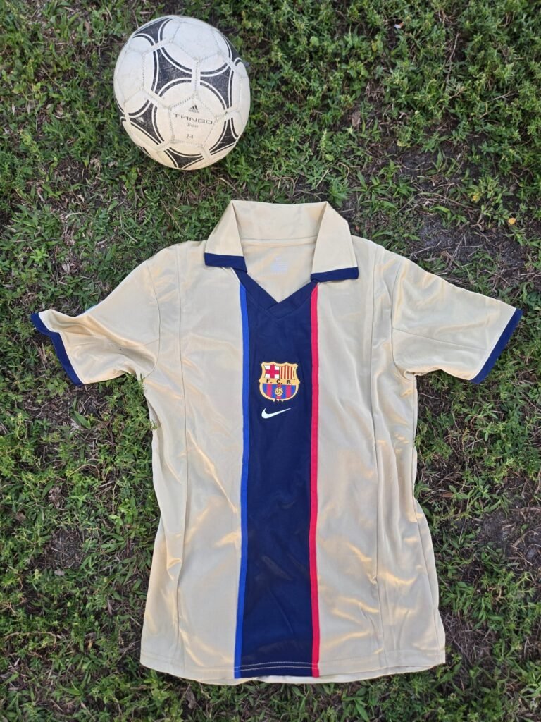 Barcelona Away Retro 01/02