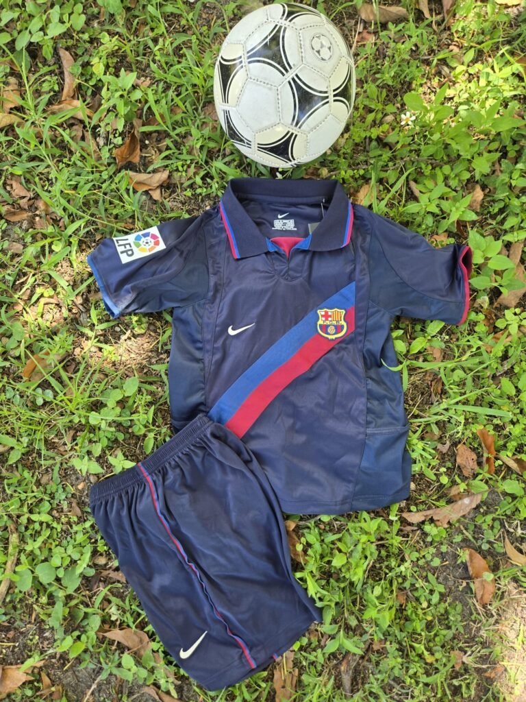 Kids Barcelona Away Retro 02/03