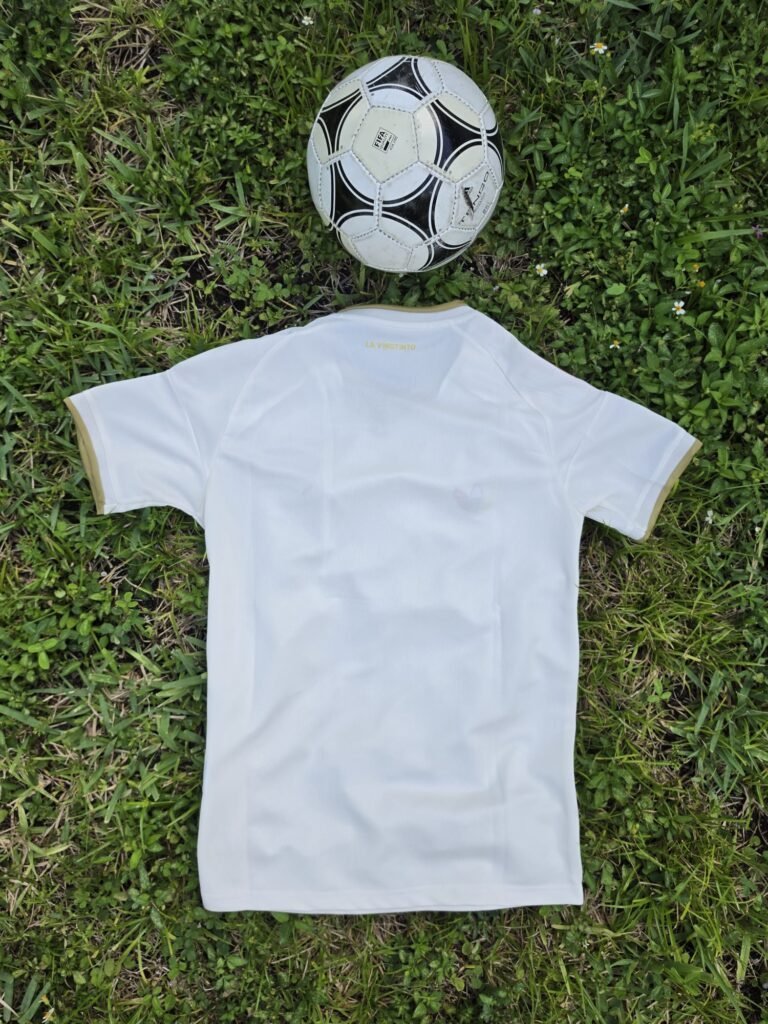 Venezuela Away Fan Version 26'