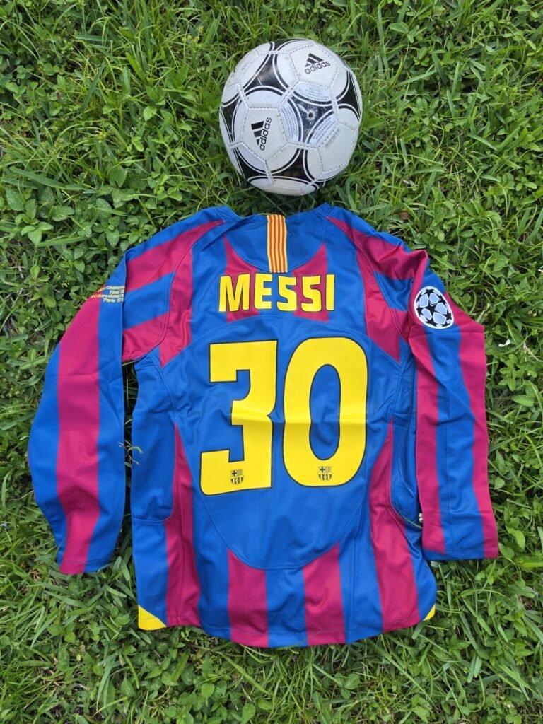 Barcelona Home Retro 05/06 Long Sleeves