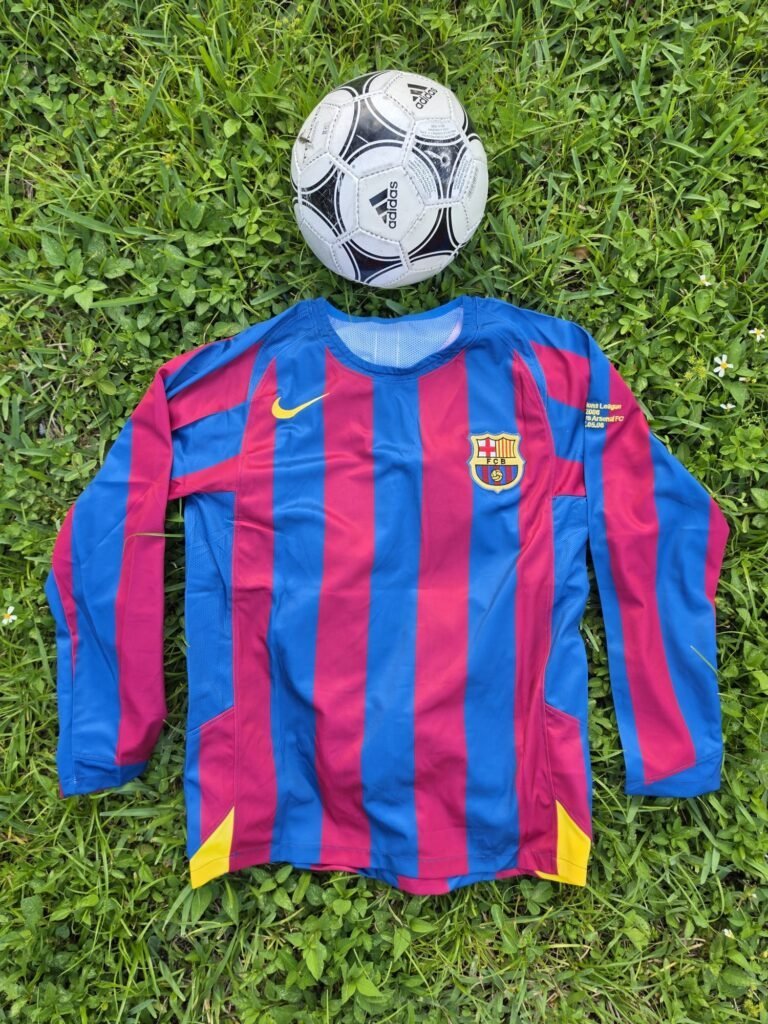 Barcelona Home Retro 05/06 Long Sleeves