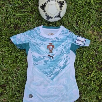 Portugal Woman Away Version 26'