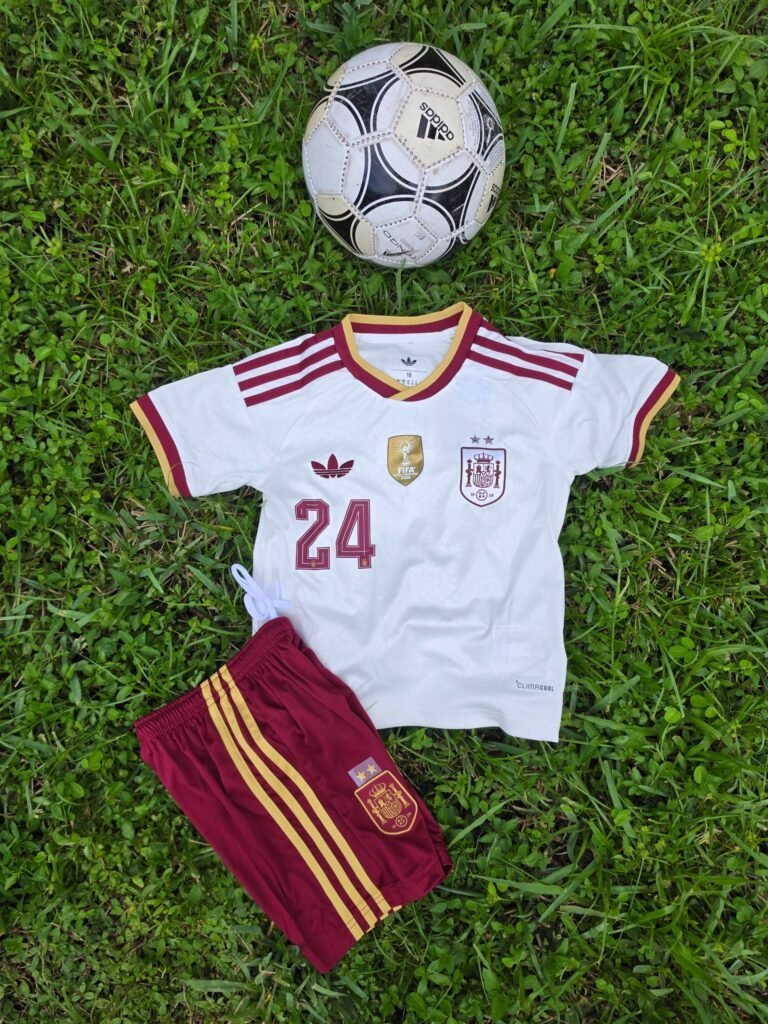 Kids Spain Away 26'
