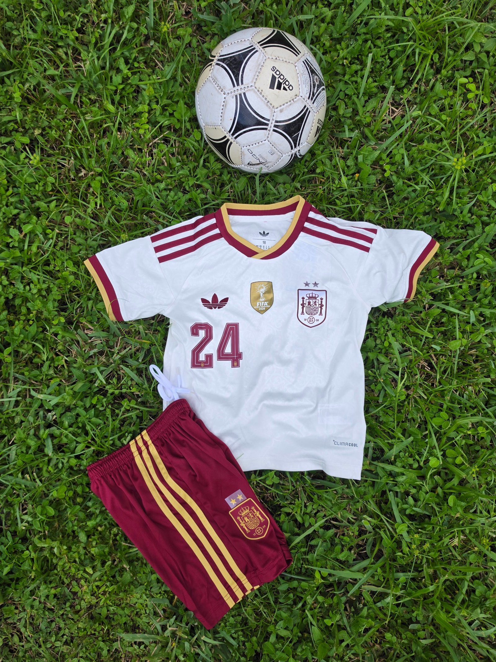 Kids Spain Away 26' - Image 1