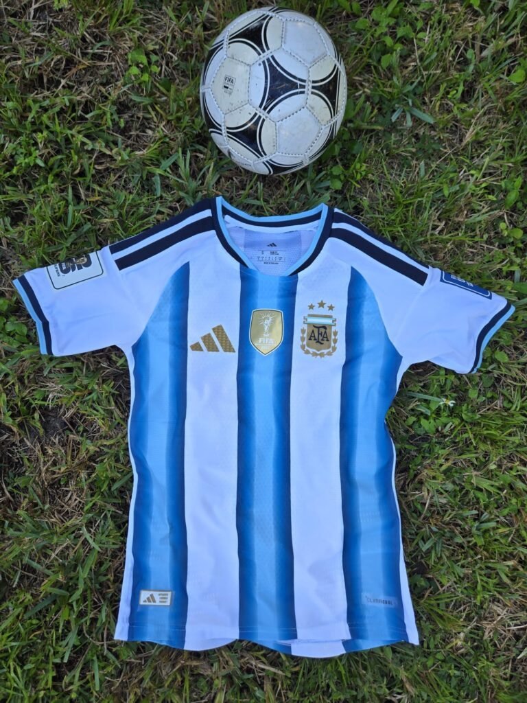 Argentina Woman Home Version 26'