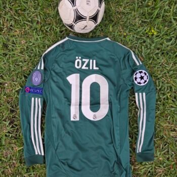Real Madrid 3rd Kit 12/13 Retro Long Sleeves - Image 4