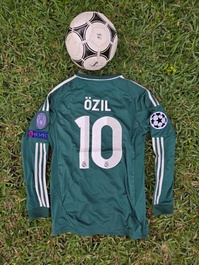 Real Madrid 3rd Kit 12/13 Retro Long Sleeves