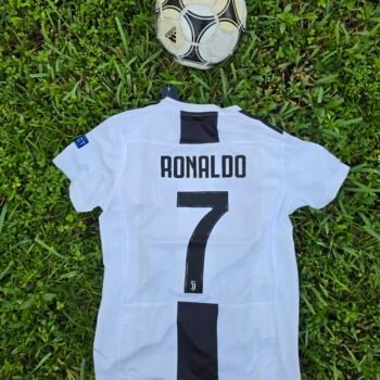 Juventus Home Retro 18/19 - Image 2