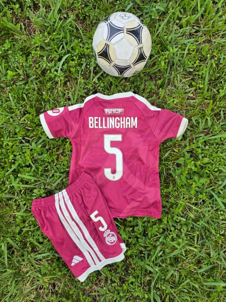 Kids Real Madrid 3rd Kit 26/27