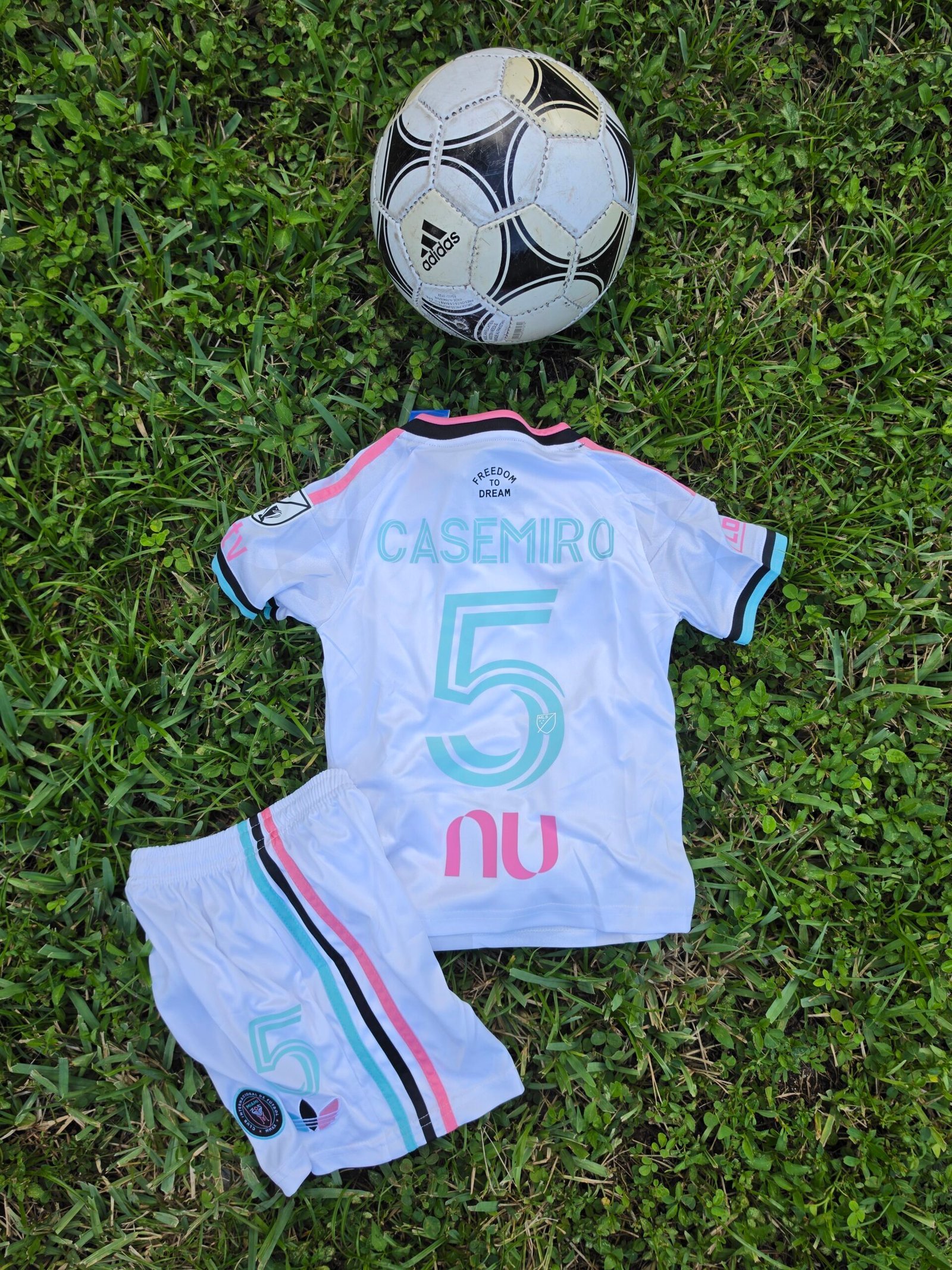 Kids Inter Miami 3rd Kit 26/27 - Image 3