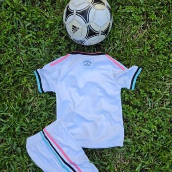Kids Inter Miami 3rd Kit 26/27 - Image 4