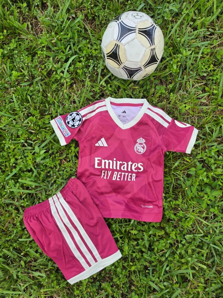 Kids Real Madrid 3rd Kit 26/27