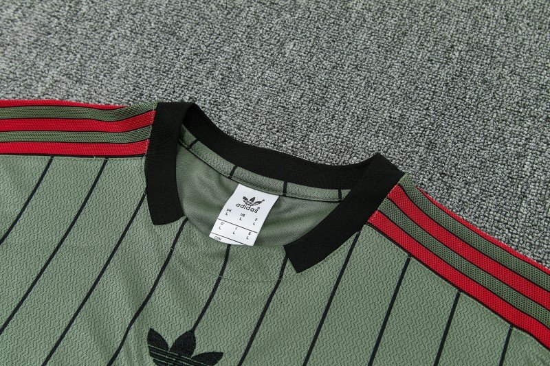 26/27 Bayern Dark Green Short Sleeve Tracksuit + Long Pants