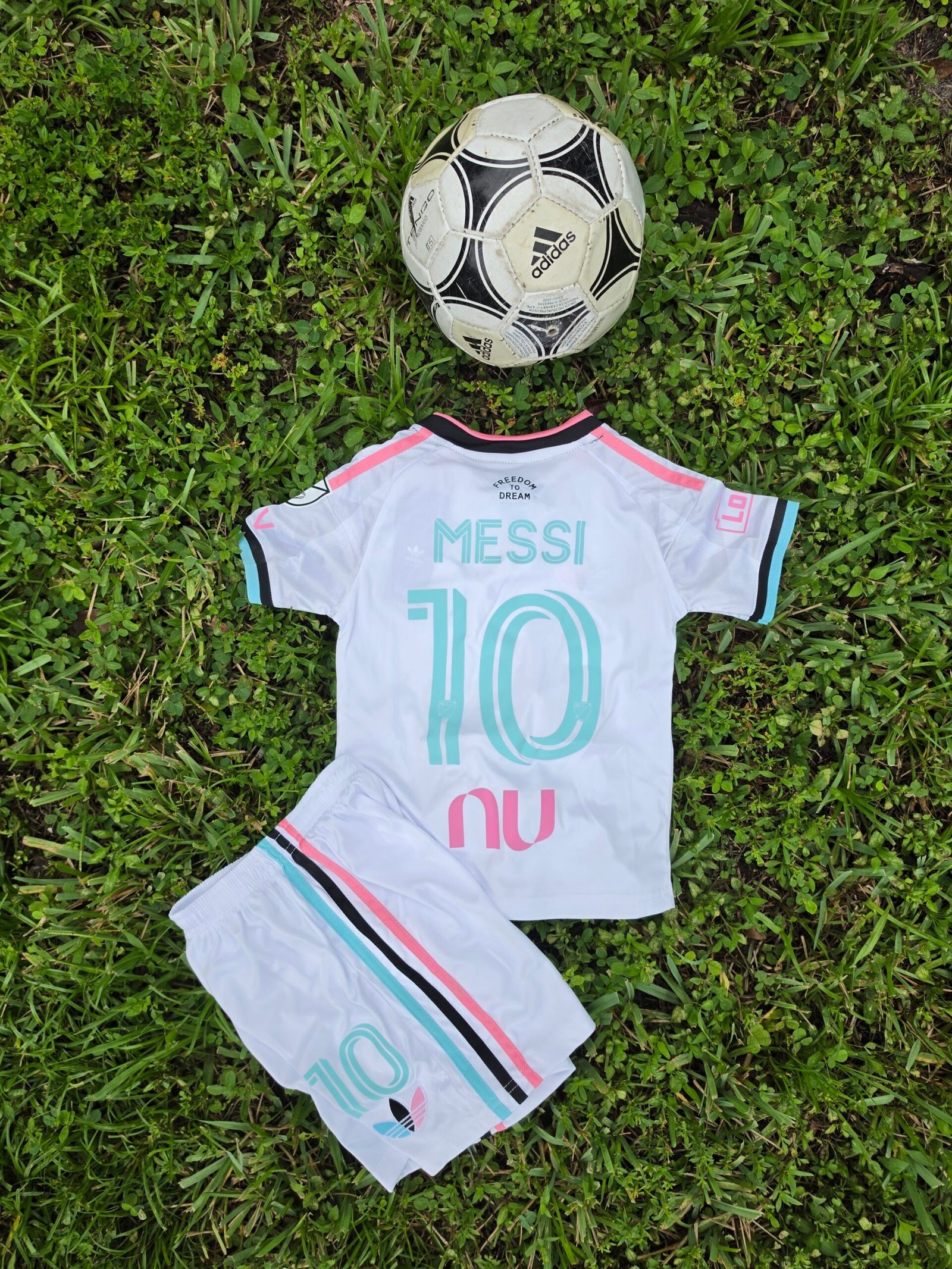 Kids Inter Miami 3rd Kit 26/27 - Image 2