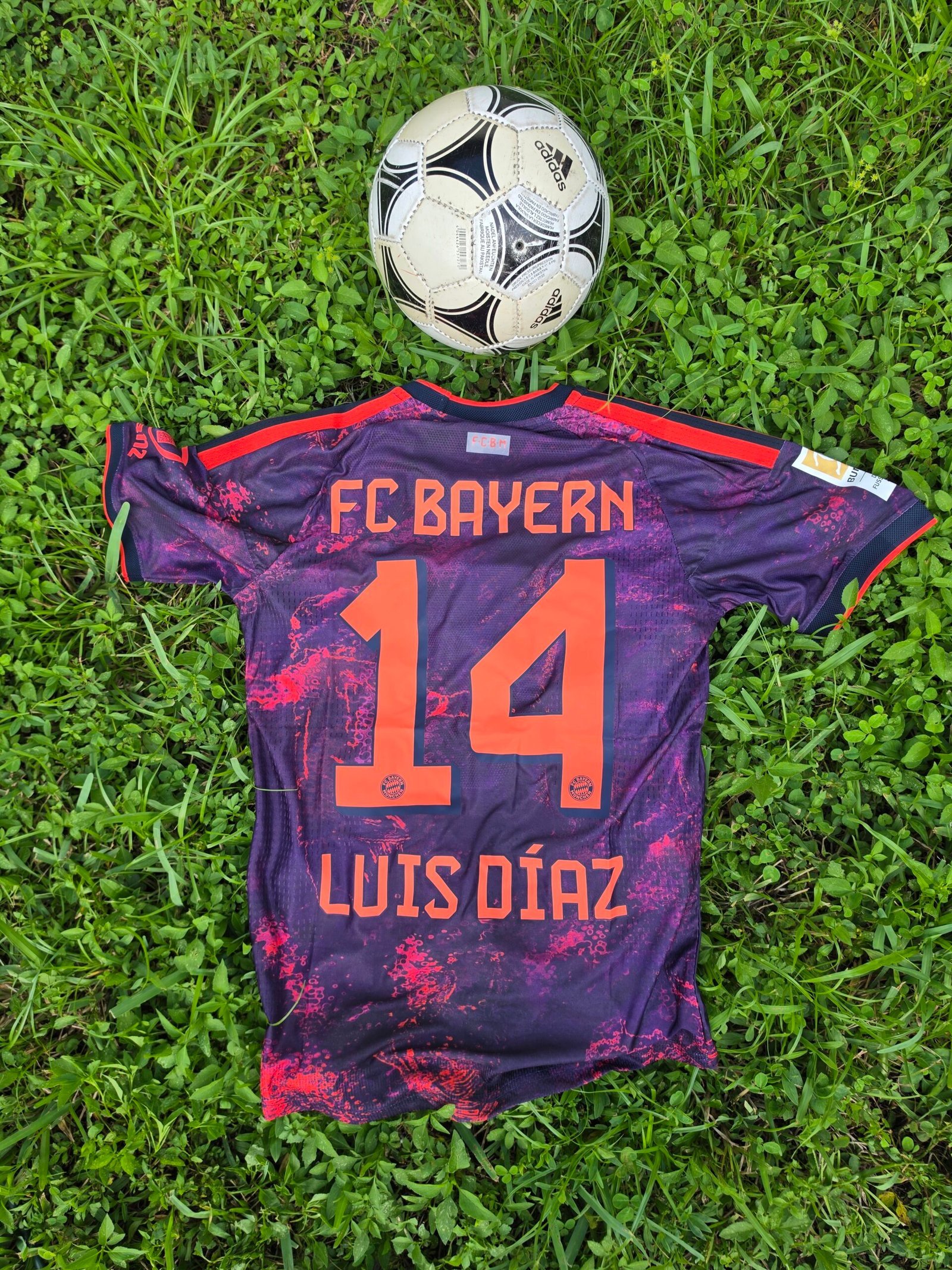 Bayern Munich 3rd Kit 26/27 - Image 3