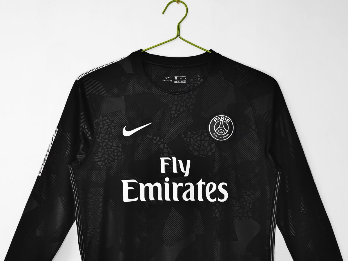 Retro 17/18 PSG/Paris Saint-Germain Black with Geometric Camo Pattern Third Long Sleeve Jersey