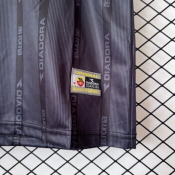 Retro 99/00 AS Roma Away Jersey