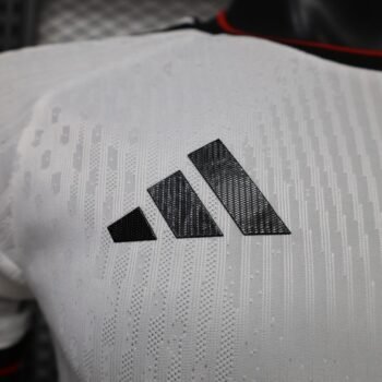 Player 2627 Fulham Home Jersey Home Jersey - Image 4