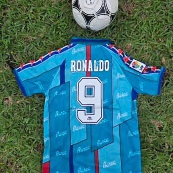 Barcelona Away Retro 96/97 - Image 3
