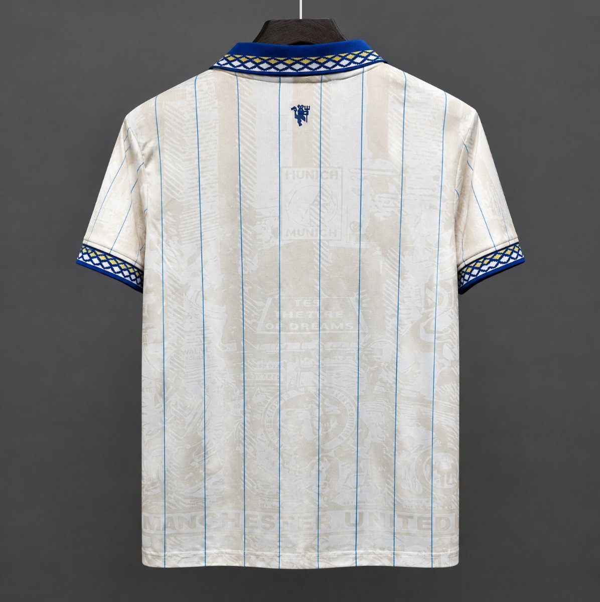 Manchester United Special Beige Vertical Stripes Collage Graphics Jersey 2026/27 Home Jersey - Image 2
