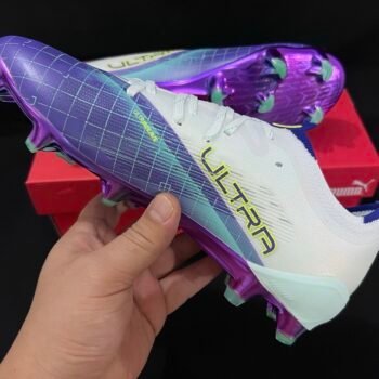 Soccer Cleats - Image 4